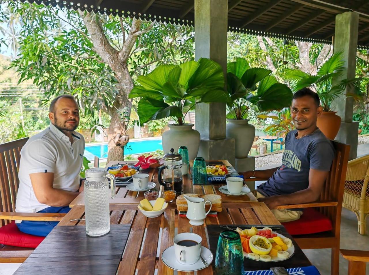 Villa Lyvie Ayurvedic Hotel Tangalle Bagian luar foto