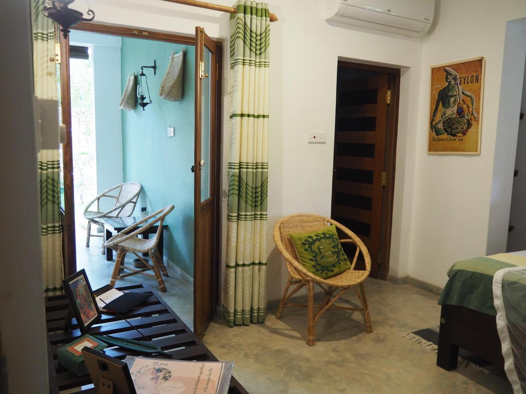 Villa Lyvie Ayurvedic Hotel Tangalle Bagian luar foto