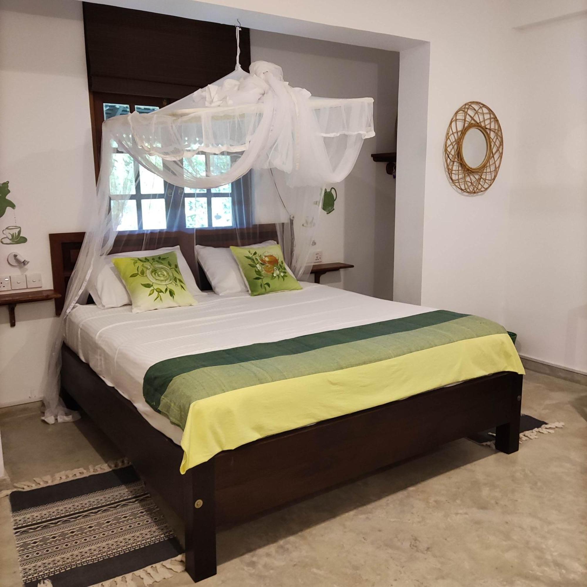 Villa Lyvie Ayurvedic Hotel Tangalle Bagian luar foto