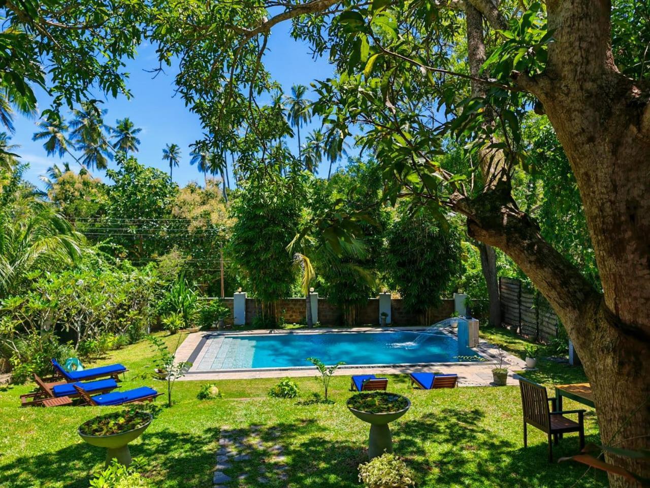 Villa Lyvie Ayurvedic Hotel Tangalle Bagian luar foto