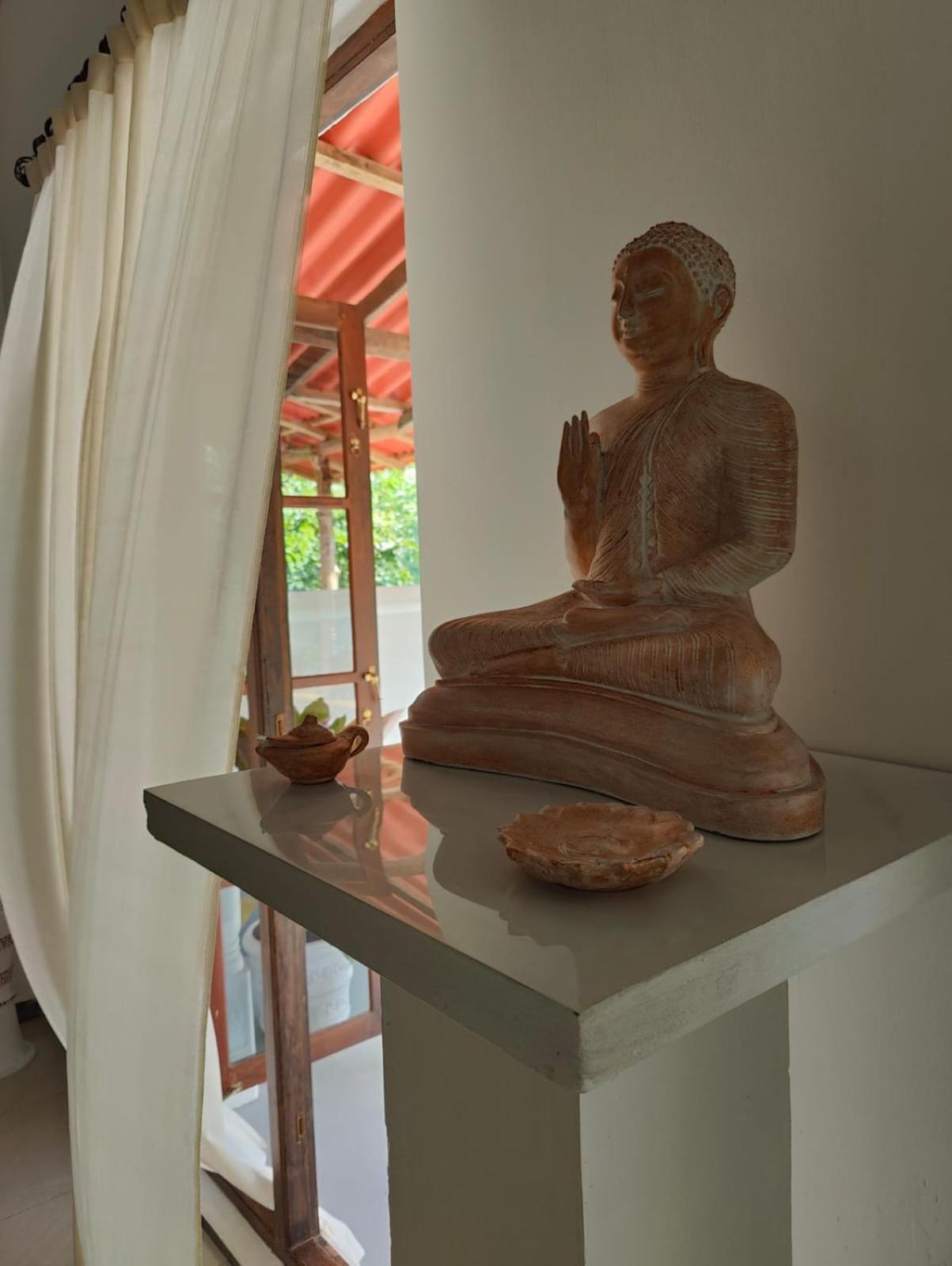 Villa Lyvie Ayurvedic Hotel Tangalle Bagian luar foto