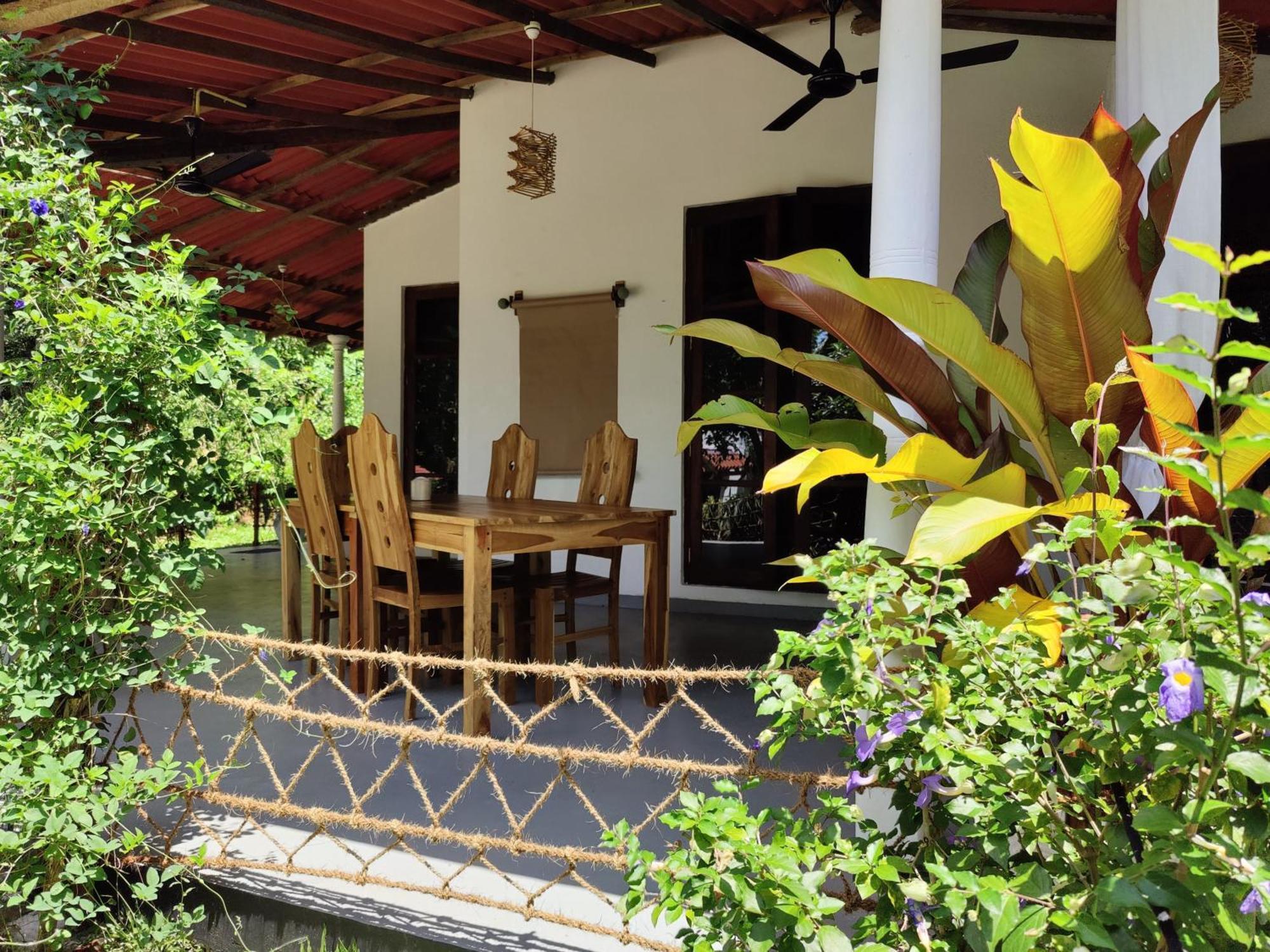 Villa Lyvie Ayurvedic Hotel Tangalle Bagian luar foto