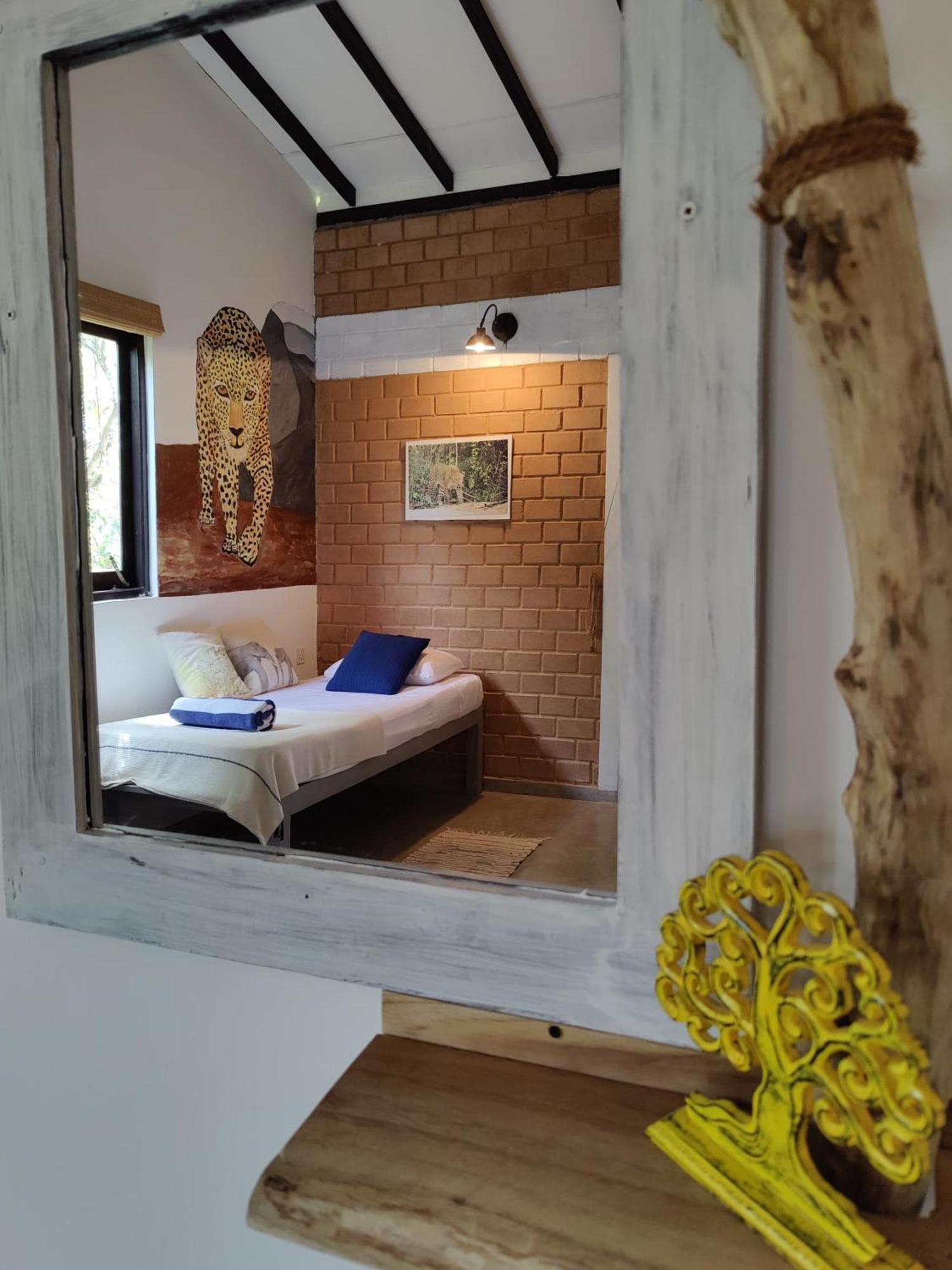Villa Lyvie Ayurvedic Hotel Tangalle Bagian luar foto